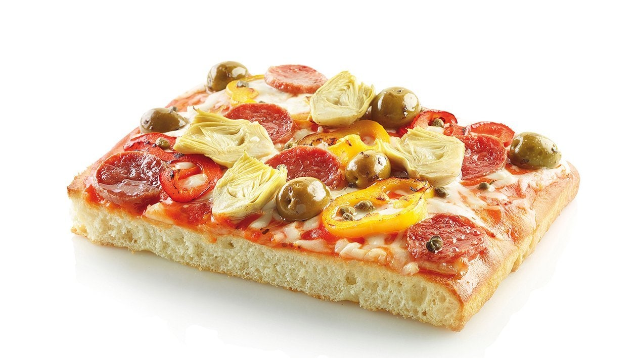 Pizza capricciosa con salsa al peperone piccante – - Ricetta