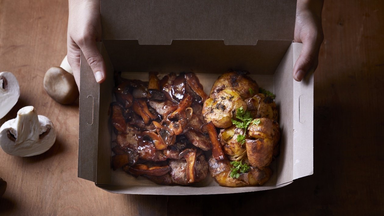 Scaloppa di maiale con salsa al whisky e funghi – - Ricetta