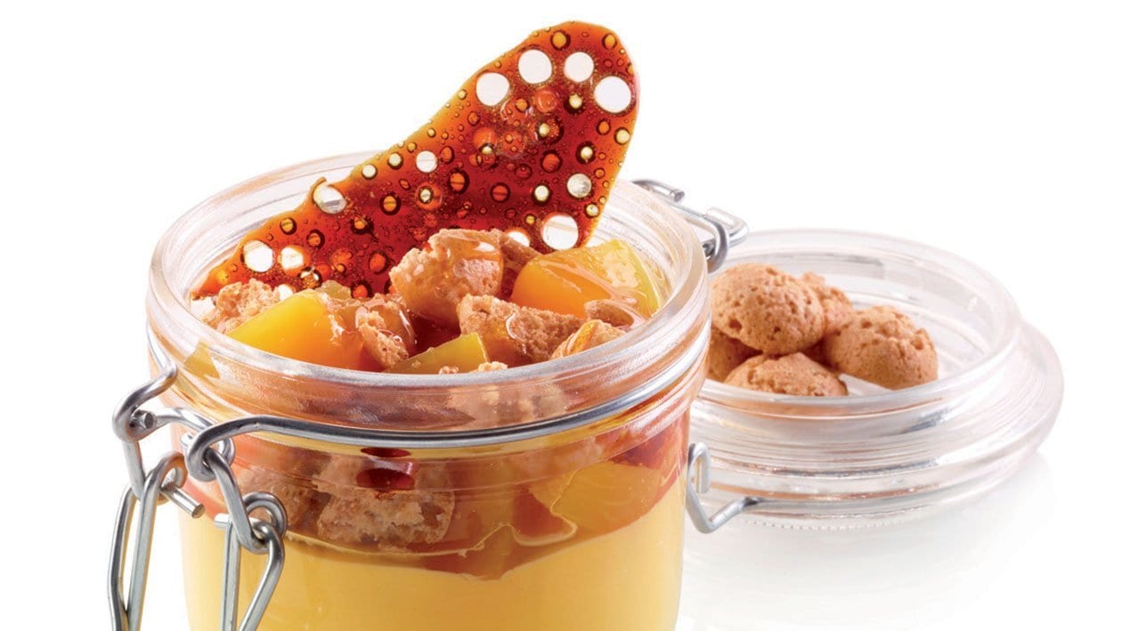 Crema catalana con pesche e amaretti – - Ricetta