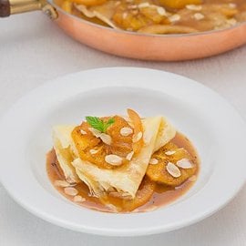 Crepes Gluten Free con salsa al caramello e arance Crepes Gluten Free con salsa al caramello e arance