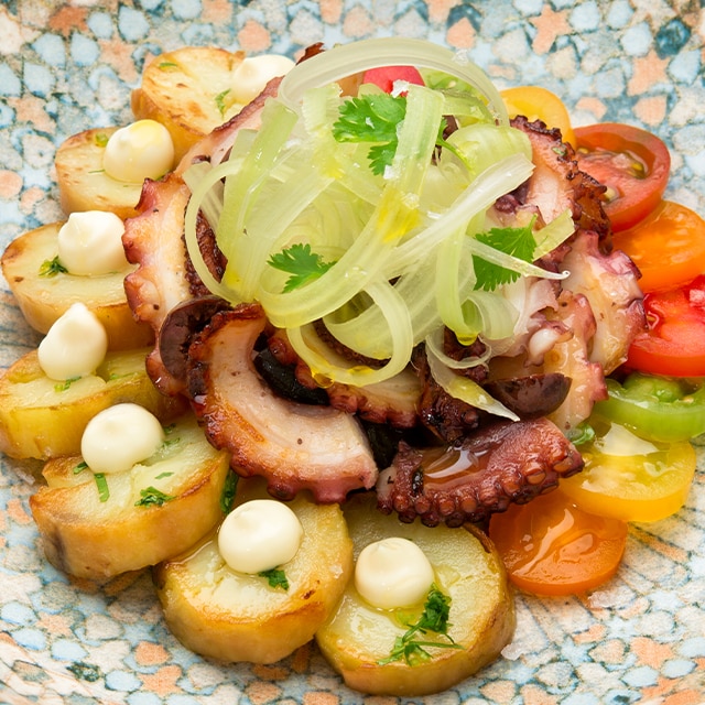 Insalata di polpo arrostito con patate prezzemolate Insalata di polpo arrostito con patate prezzemolate