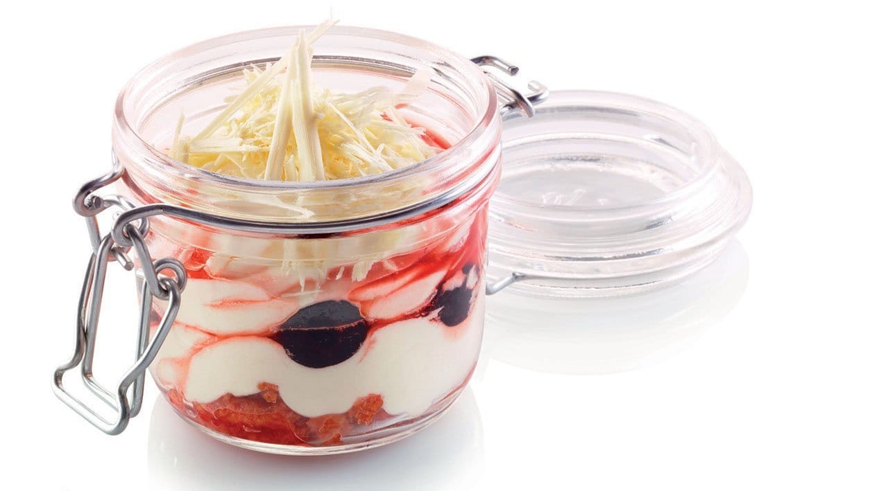Mousse al cioccolato bianco e amarene – - Ricetta Mousse al cioccolato bianco e amarene – - Ricetta