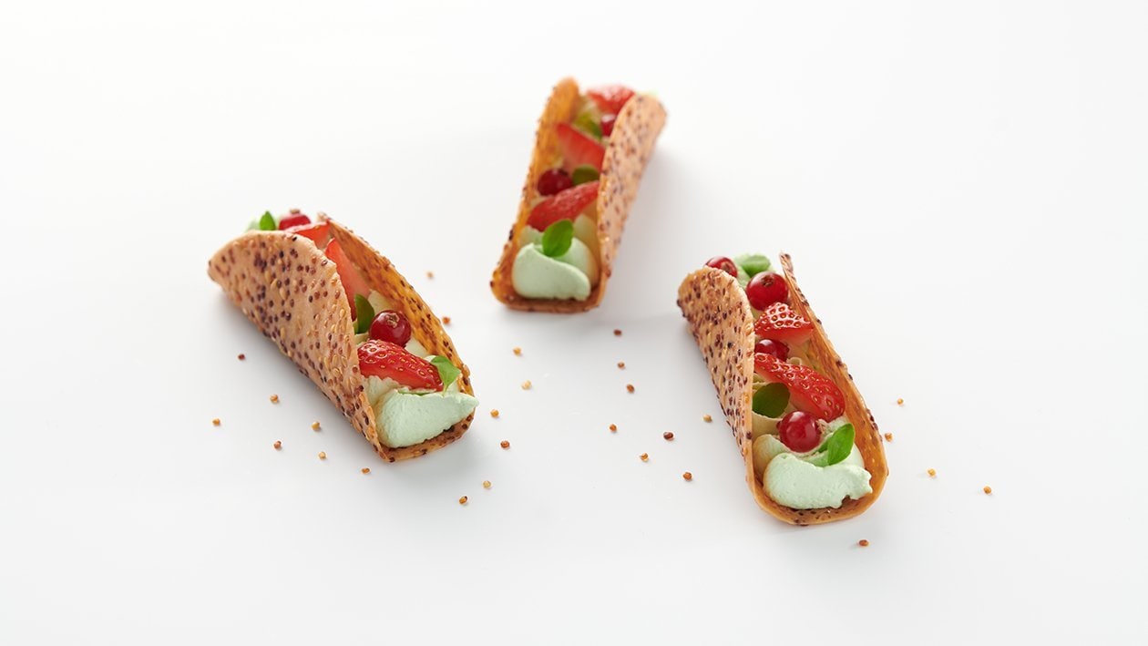 Tacos di quinoa e semi di lino  con panna al pistacchio e frutti rossi – - Ricetta