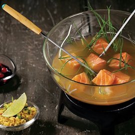 Bourguignonne di salmone, composta di mirtilli e Cous Cous agli agrumi Bourguignonne di salmone, composta di mirtilli e Cous Cous agli agrumi