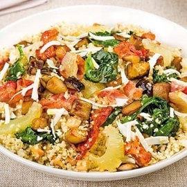 bulgur tiepido con melanzana arrosto, pancetta croccante, ricotta salata e spinaci al limone