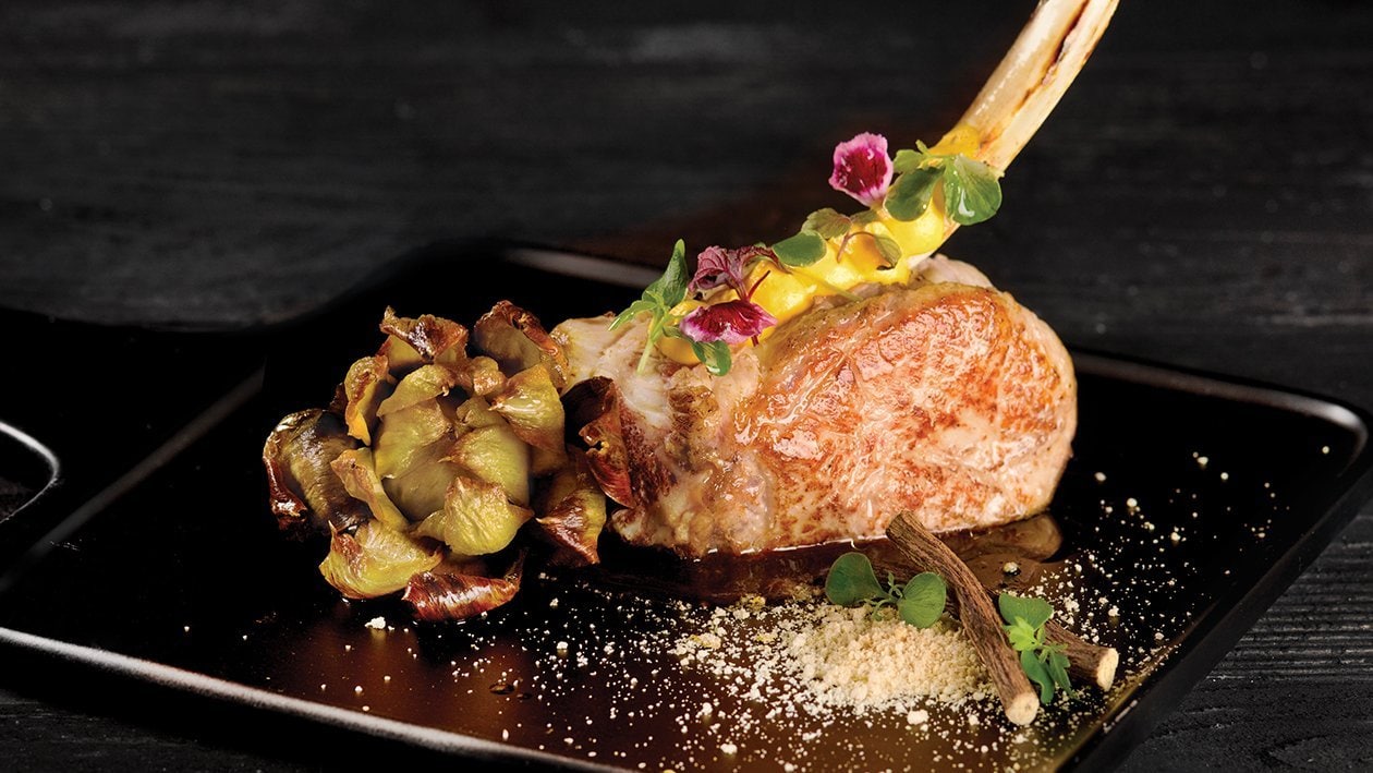 Carciofo alla giudia con nodino di vitello e salsa alla liquirizia – - Ricetta