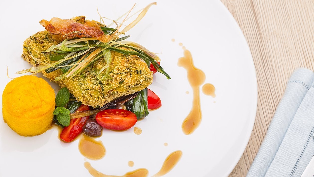 Cotoletta di rombo in crosta di patate, cipollotti ai crostacei con tortino morbido alla zucca – - Ricetta