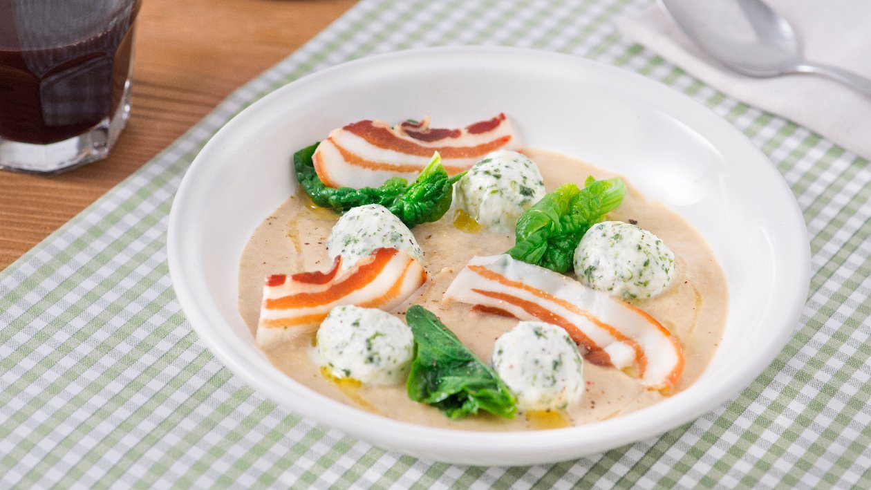 Crema di carciofi con gnudi di spinaci e pancetta essiccata – - Ricetta