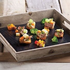 Crostini di bollito misto e salsa verde Crostini di bollito misto e salsa verde