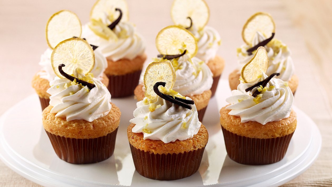 Cup cake al limone, con mandorle, vaniglia e limone candito – Ricetta