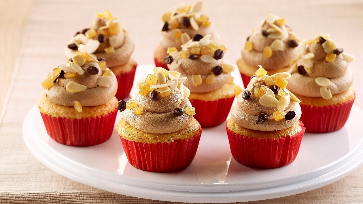 Cup Cake alle mandorle, con caffè, mandorle e arancia candita