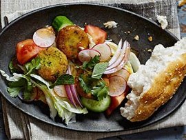 Falafel con coriandolo, menta e aglio Falafel con coriandolo, menta e aglio