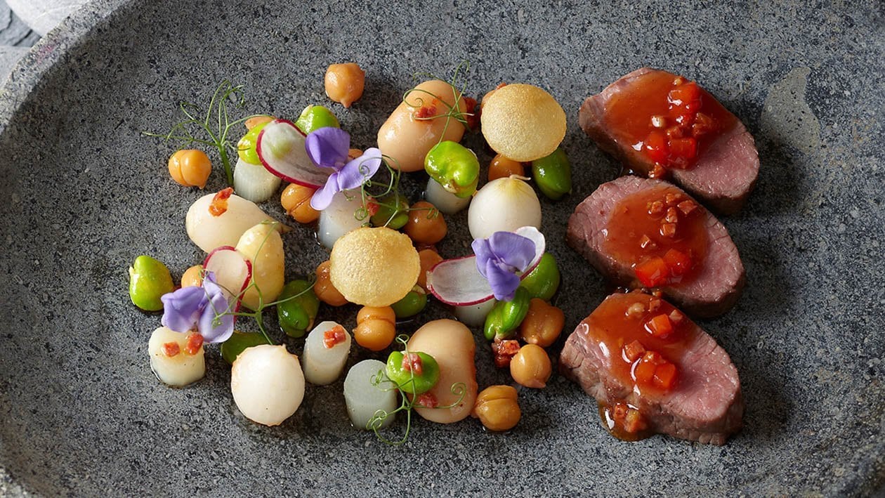 Filetto di agnello leggermente affumicato con chorizo e paprika – - Ricetta