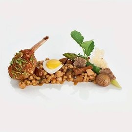 Fregola alla birra affumicata con faraona, zucca gialla e finferli mantecati al burro di bianchetti Fregola alla birra affumicata con faraona, zucca gialla e finferli mantecati al burro di bianchetti