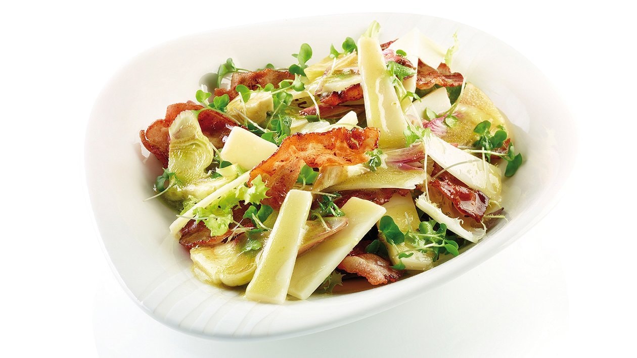 Insalata di carciofi, parmigiano, bacon croccante con limone e basilico – - Ricetta