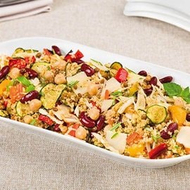 insalata di cous cous al rosmarino, legumi, sfilacci di pollo, menta e scaglie di grana insalata di cous cous al rosmarino, legumi, sfilacci di pollo, menta e scaglie di grana