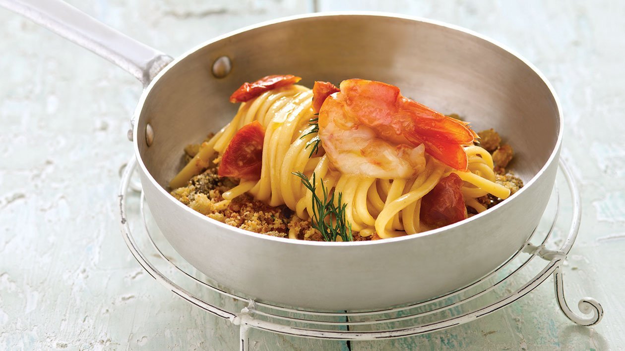 Linguine con colatura di alici, gamberi e finocchietto – - Ricetta