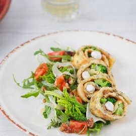 Omelette con broccoli, brie e pepe arlecchino Omelette con broccoli, brie e pepe arlecchino