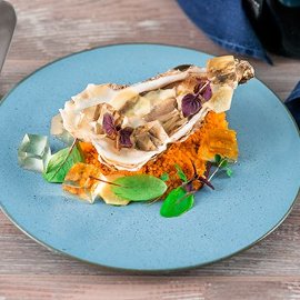 Ostriche e champagne con vinaigrette allo zenzero Ostriche e champagne con vinaigrette allo zenzero