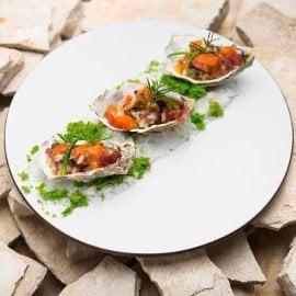 #Risotto allo scoglio Riso rosso selvatico allo scoglio servito con olio al prezzemolo piccante #Risotto allo scoglio Riso rosso selvatico allo scoglio servito con olio al prezzemolo piccante