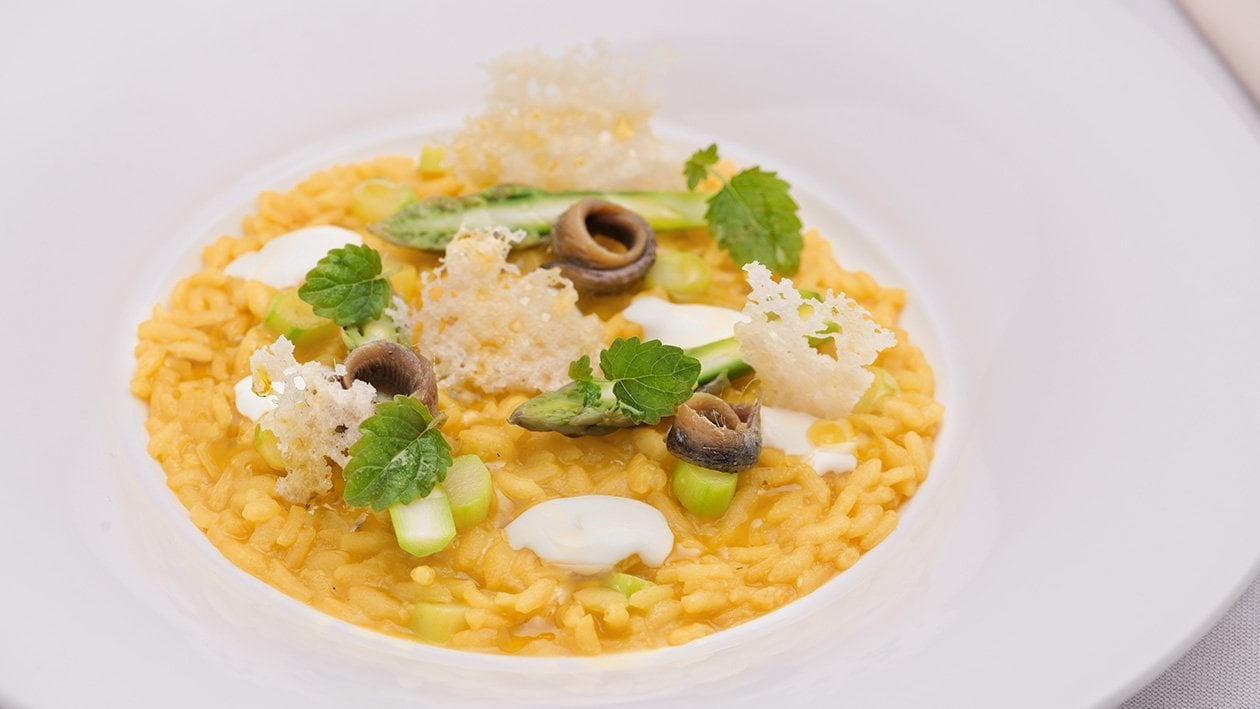 Risotto allo zafferano, acciughe e asparagi – - Ricetta