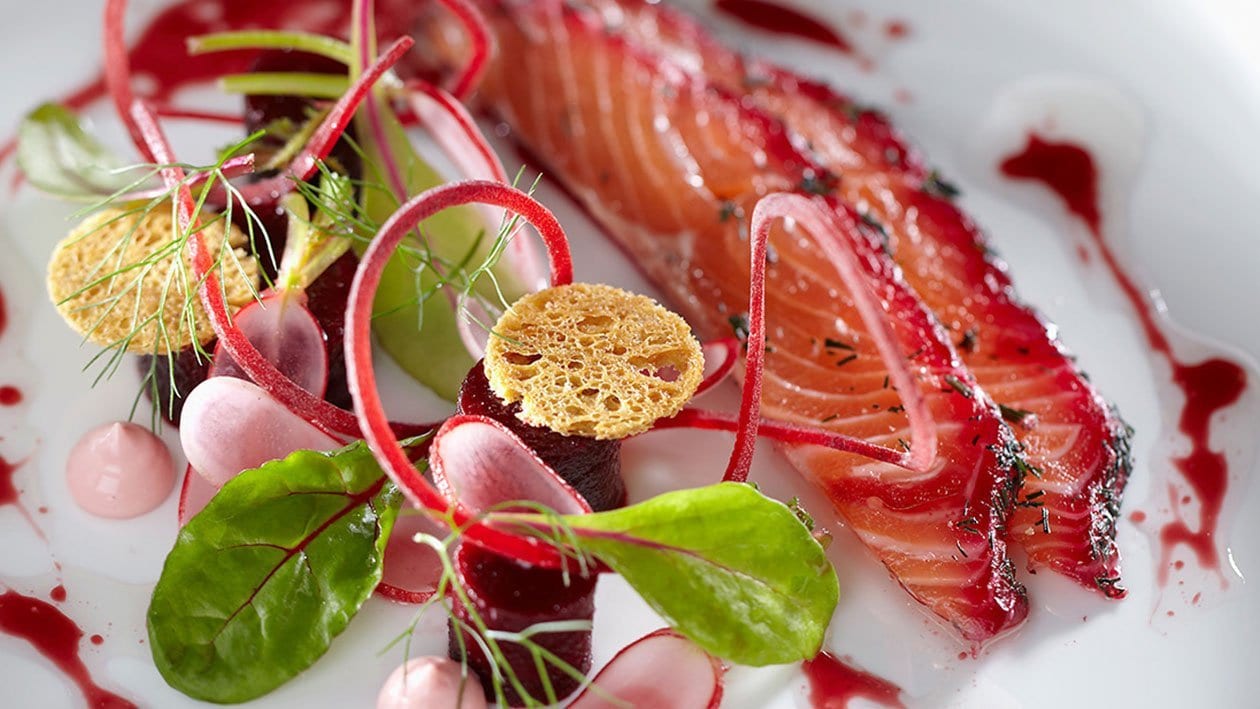 Salmone marinato con barbabietole e aneto – - Ricetta Salmone marinato con barbabietole e aneto – - Ricetta