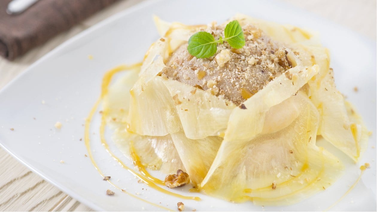 Semifreddo al torroncino con veli di ananas, caramello e granella di noci – - Ricetta