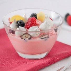 Sorbetto ai frutti di bosco e zenzero con meringhette