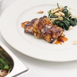 Pollo marinato alla salsa di soia e aceto balsamico Pollo marinato alla salsa di soia e aceto balsamico