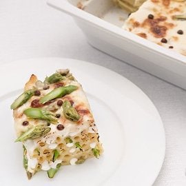 Timballo di ziti con asparagi, taleggio e salsa bianca al pepe rosa Timballo di ziti con asparagi, taleggio e salsa bianca al pepe rosa