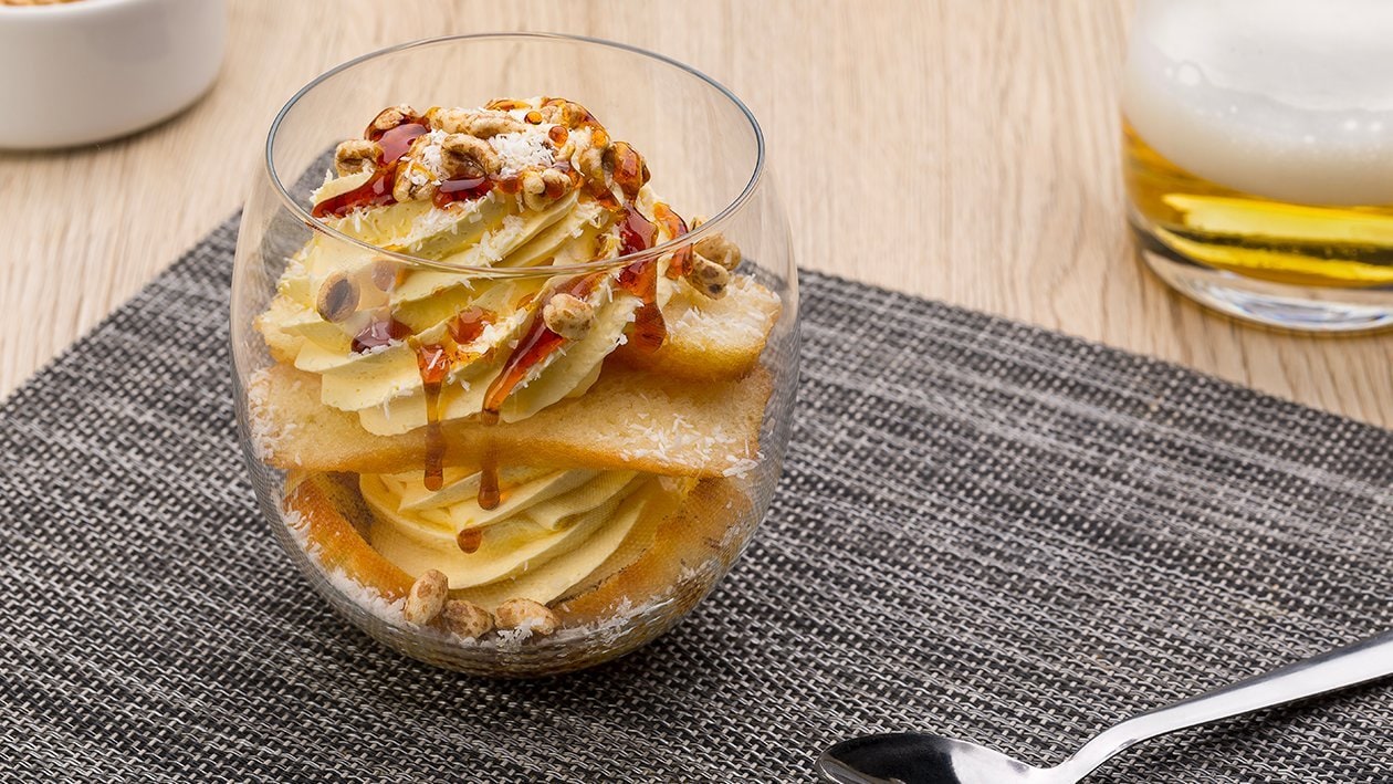 tiramisù alla birra gluten free con riso soffiato al miele, pan di spagna gluten free e cocco