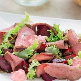 Veau tonné en rouge Veau tonné en rouge