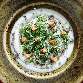Zuppa di verdure "ritrovate" con crescione e tartufo Zuppa di verdure "ritrovate" con crescione e tartufo