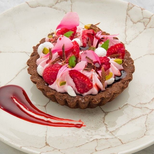 Tartelletta al cioccolato con mousse al lampone Tartelletta al cioccolato con mousse al lampone