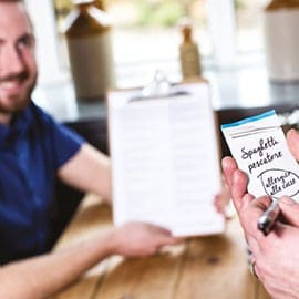 Scarica la Guida alla gestione degli allergeni nelle cucine professionali"