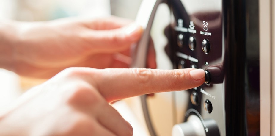 Preparazioni pratiche e veloci da fare al microonde